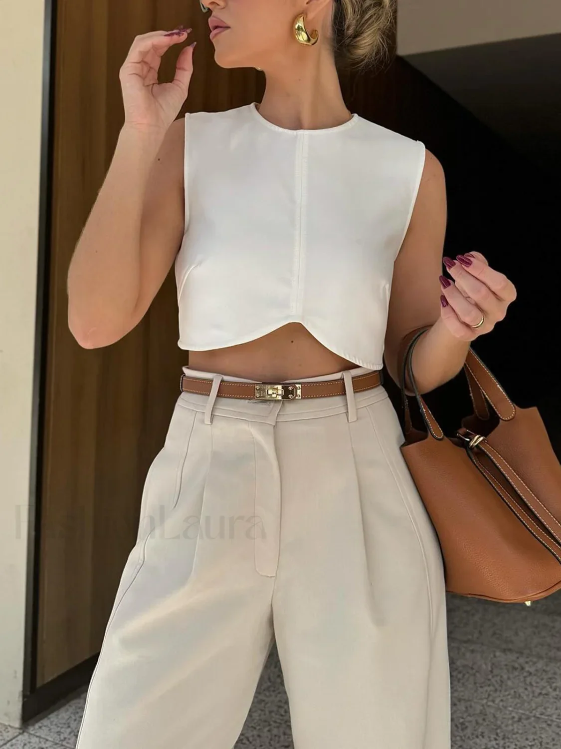 Pleated Cropped Pants - Image 2