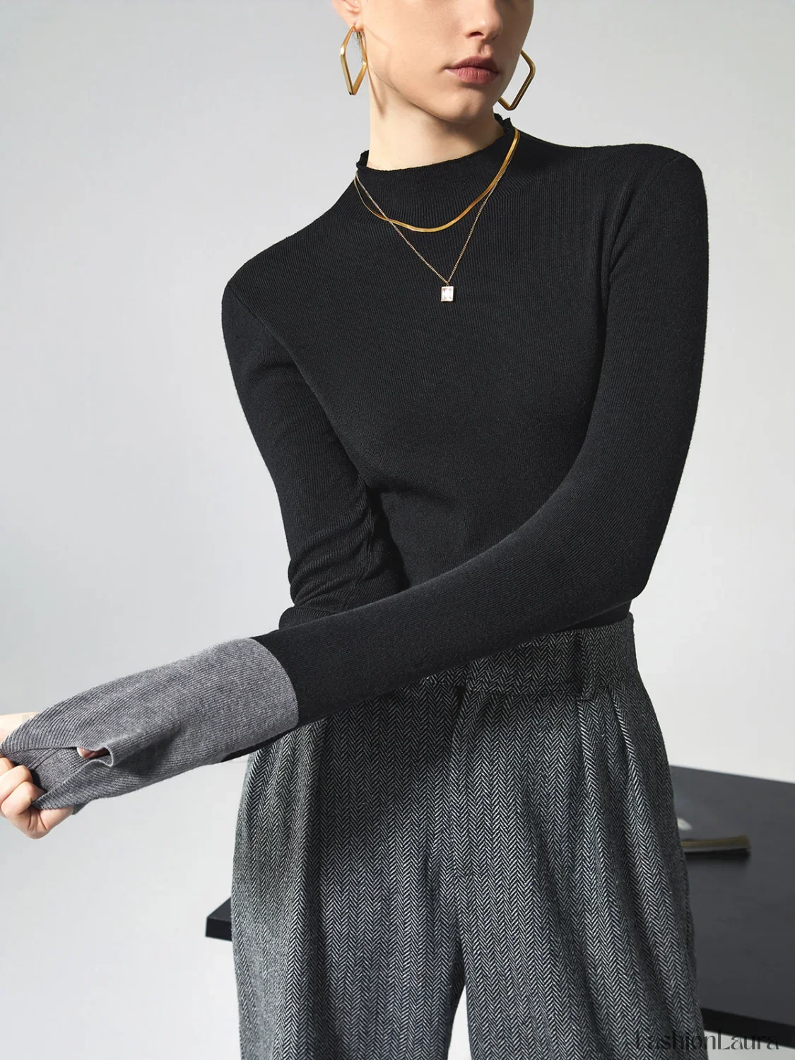 Long Sleeve Contrast Cuff Knit Top - Image 33