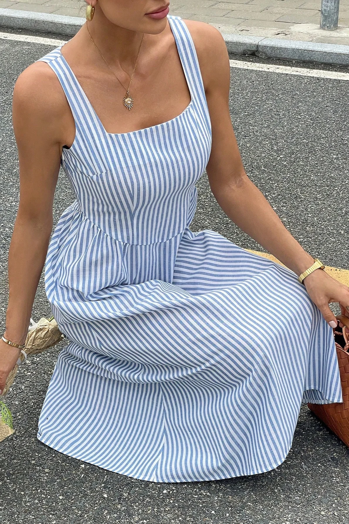 Elegant Striped Square Neck Vacation Dress - Image 3