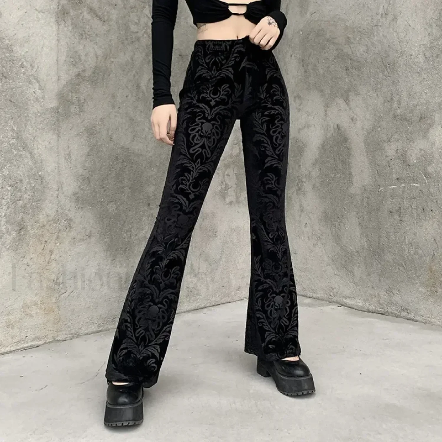 Retro Print Black Pants for Halloween Celebrations - Image 4