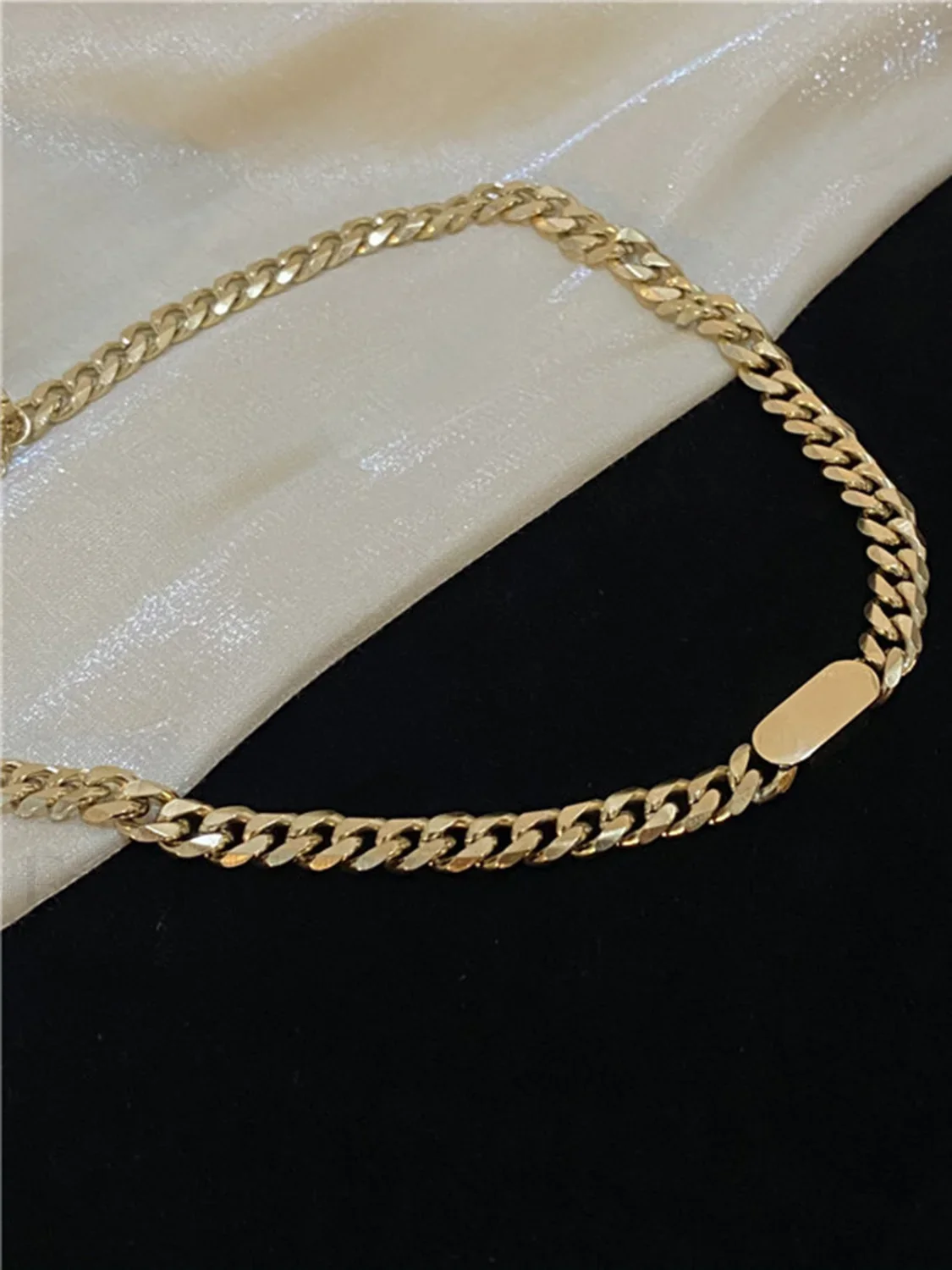 Minimalist Charming Chain Necklace - Image 2