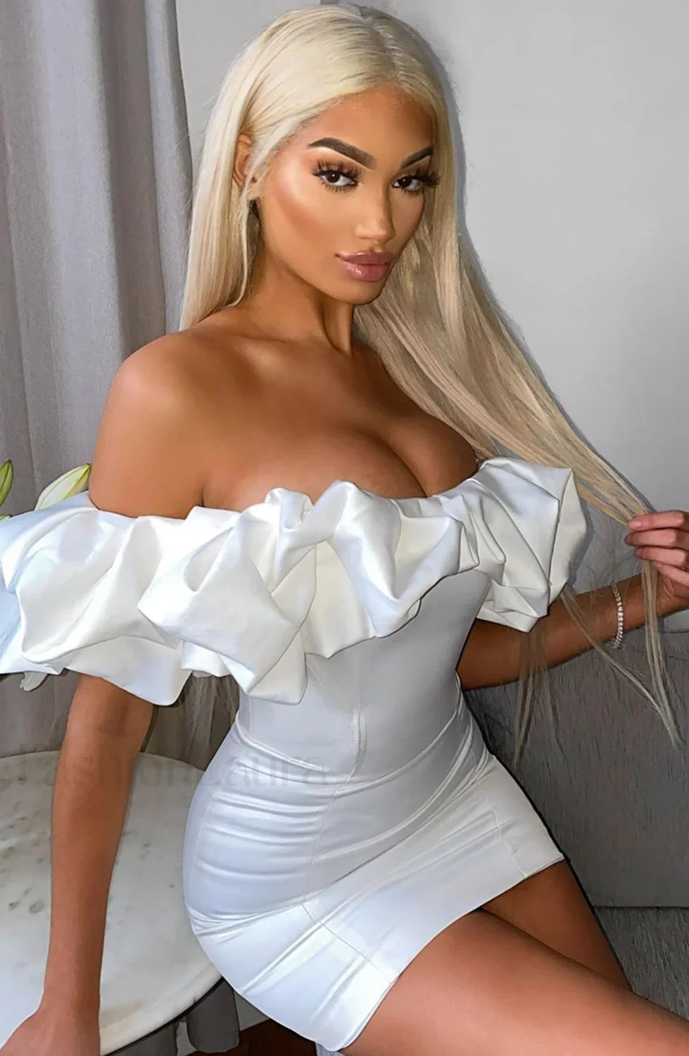 Allie Mini Graceful Dress - White - Image 10