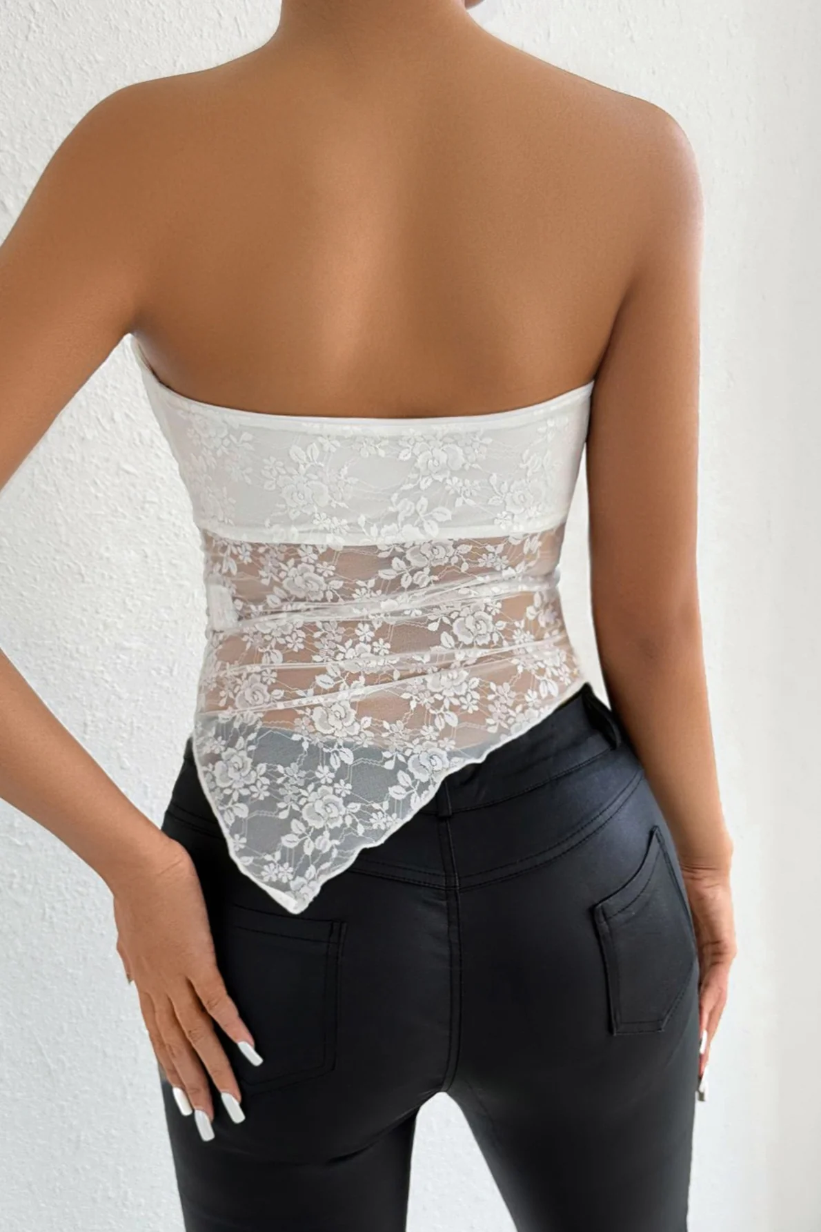 Off Shoulder Lace Trim Ruched Halter Top - Image 3