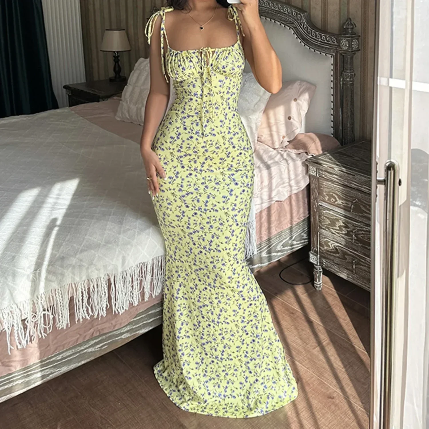 Spaghetti Bodycon Blue Floral Dress - Image 2