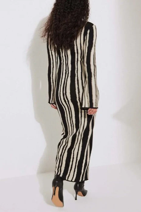 Striped Contrast Slim Knit Sweater Dress - Image 2