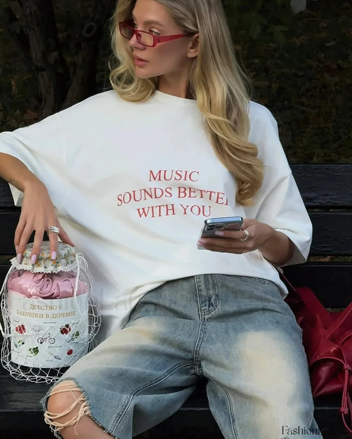 Vintage Chic Letter Printed T-Shirt - Image 6
